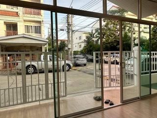 For sale 3 bedrooms townhouse in Mueang Nonthaburi, Nonthaburi