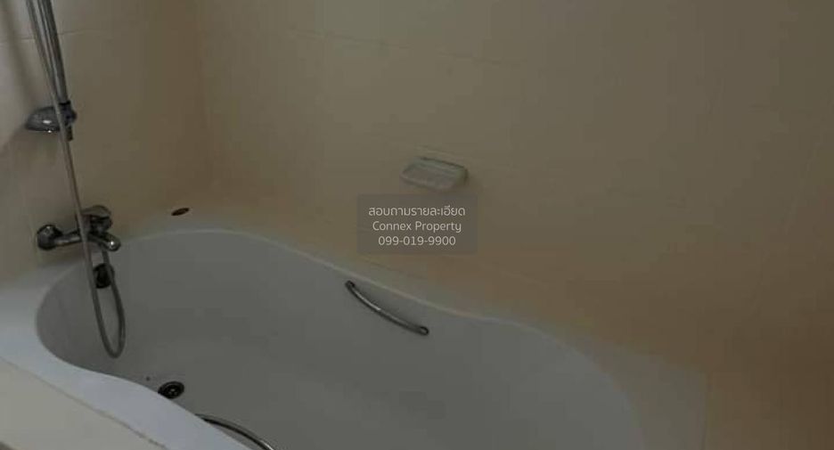For sale 3 bedrooms townhouse in Mueang Nonthaburi, Nonthaburi
