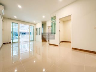 For sale 5 bedrooms townhouse in Bang Kruai, Nonthaburi