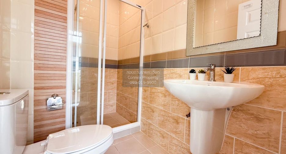 For sale 5 bedrooms townhouse in Bang Kruai, Nonthaburi