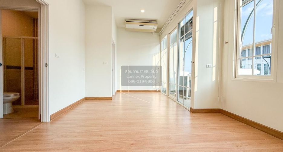For sale 5 bedrooms townhouse in Bang Kruai, Nonthaburi