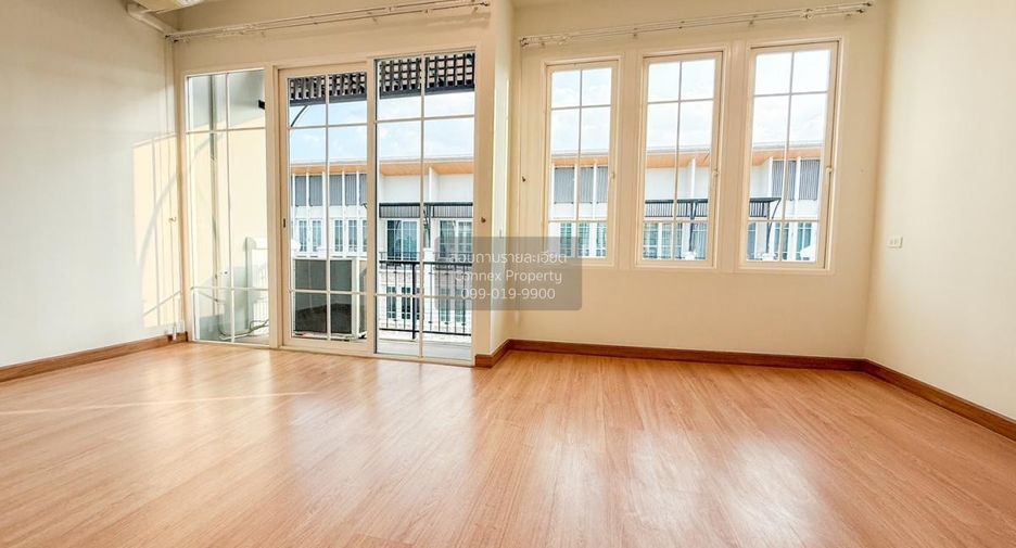 For sale 5 bedrooms townhouse in Bang Kruai, Nonthaburi