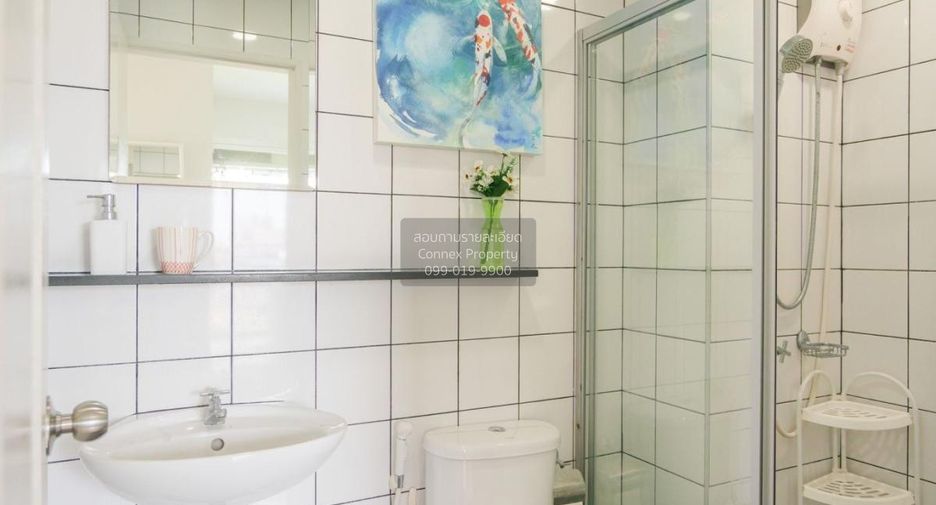 For sale 2 bedrooms condo in Mueang Samut Prakan, Samut Prakan
