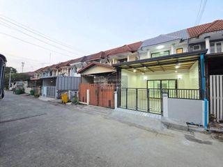 For sale 2 bedrooms townhouse in Bang Bua Thong, Nonthaburi