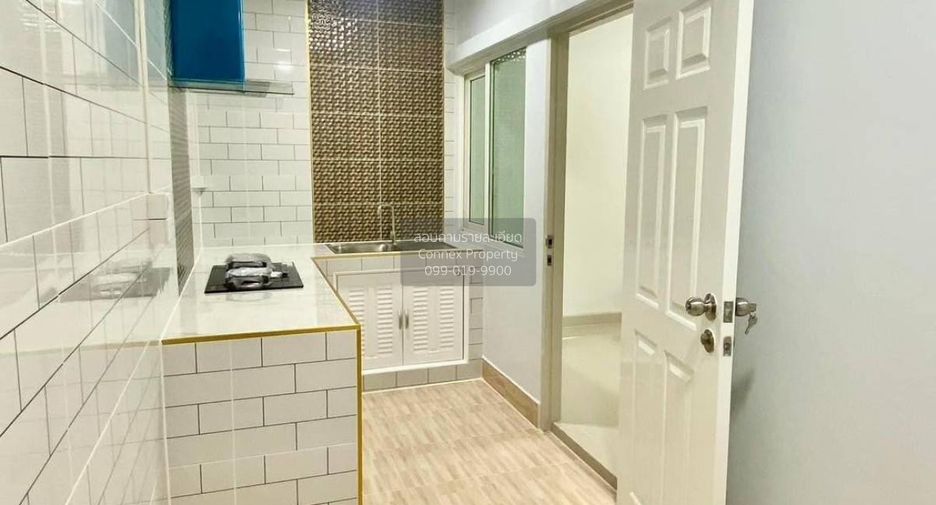 For sale 2 bedrooms townhouse in Lam Luk Ka, Pathum Thani