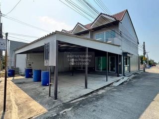 For sale 4 bedrooms townhouse in Sai Noi, Nonthaburi