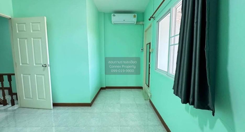 For sale 4 bedrooms townhouse in Sai Noi, Nonthaburi