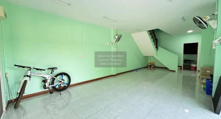 For sale 4 bedrooms townhouse in Sai Noi, Nonthaburi