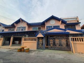 Haus zum Kauf mit 4 Zimmer in Nong Khaem, Bangkok