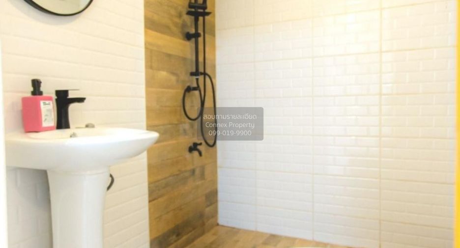 For sale 2 bedrooms townhouse in Lat Phrao, Bangkok