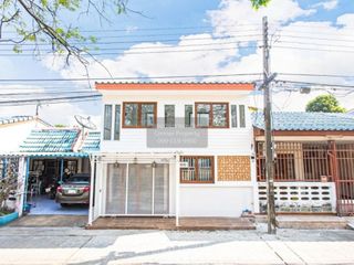 For sale 2 bedrooms townhouse in Lat Phrao, Bangkok