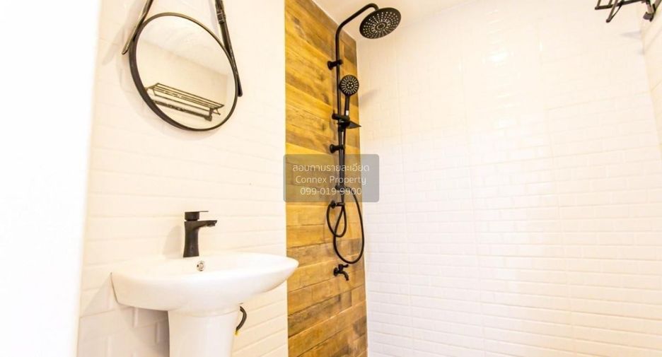 For sale 2 bedrooms townhouse in Lat Phrao, Bangkok