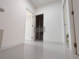 For sale 3 bedrooms townhouse in Mueang Pathum Thani, Pathum Thani