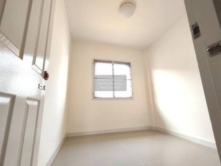 For sale 3 bedrooms townhouse in Mueang Pathum Thani, Pathum Thani