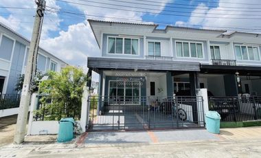 Продажа 3 спальни таунхаус в Bang Kruai, Нонтабури