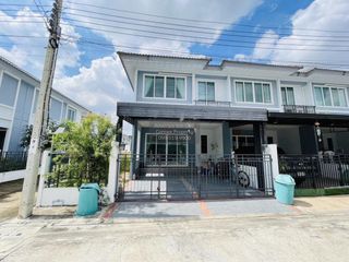 For sale 3 ベッドルーム townhouse in Bang Kruai, Nonthaburi