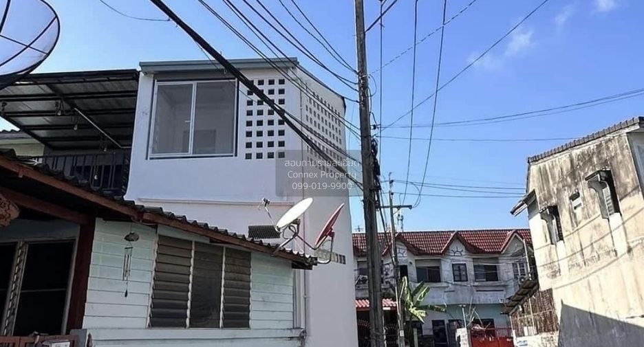 For sale 2 bedrooms townhouse in Bang Bon, Bangkok