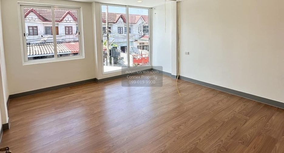 For sale 2 bedrooms townhouse in Bang Bon, Bangkok