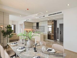 For sale 3 bedrooms condo in Ratchathewi, Bangkok