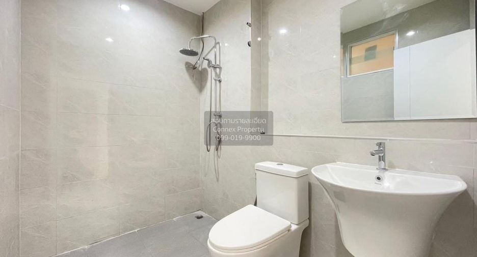 For sale 3 bedrooms townhouse in Lam Luk Ka, Pathum Thani