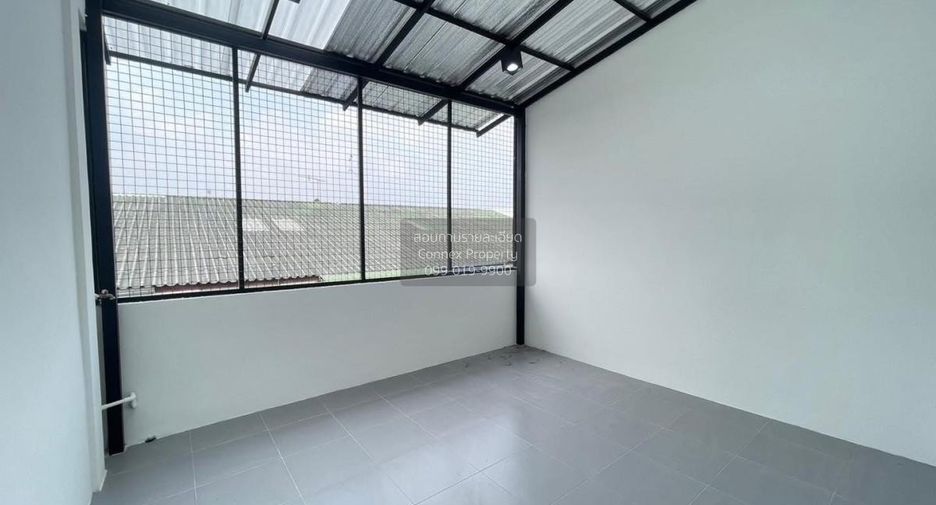 For sale 3 bedrooms townhouse in Lam Luk Ka, Pathum Thani
