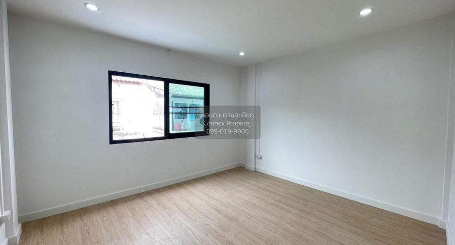 For sale 3 bedrooms townhouse in Lam Luk Ka, Pathum Thani