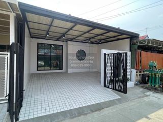 For sale 2 bedrooms townhouse in Bang Bo, Samut Prakan