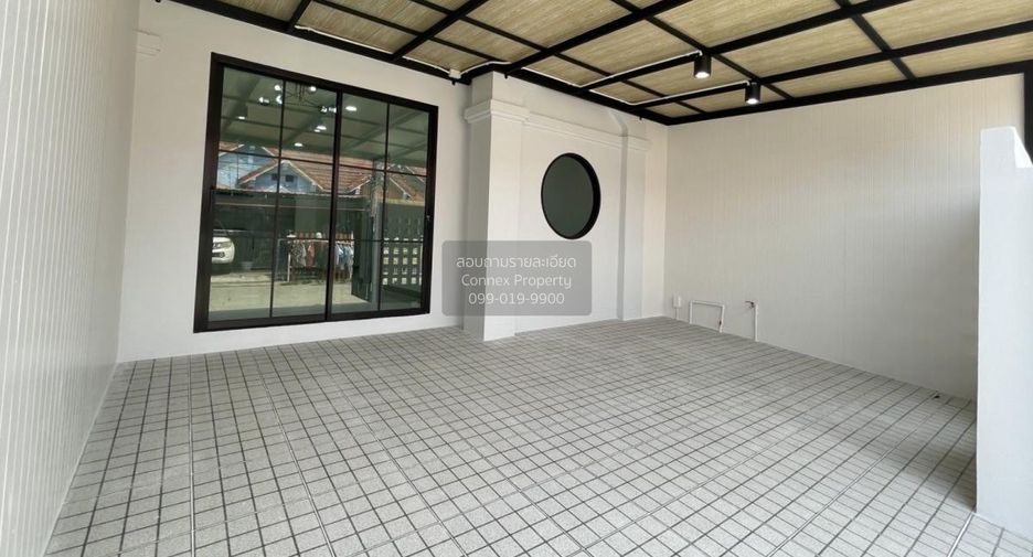 For sale 2 bedrooms townhouse in Bang Bo, Samut Prakan