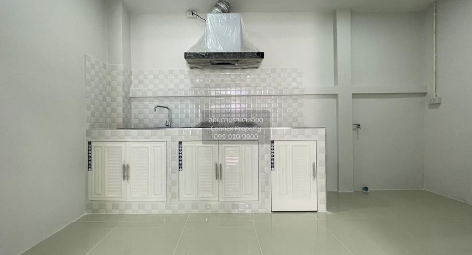 For sale 2 bedrooms townhouse in Bang Bo, Samut Prakan
