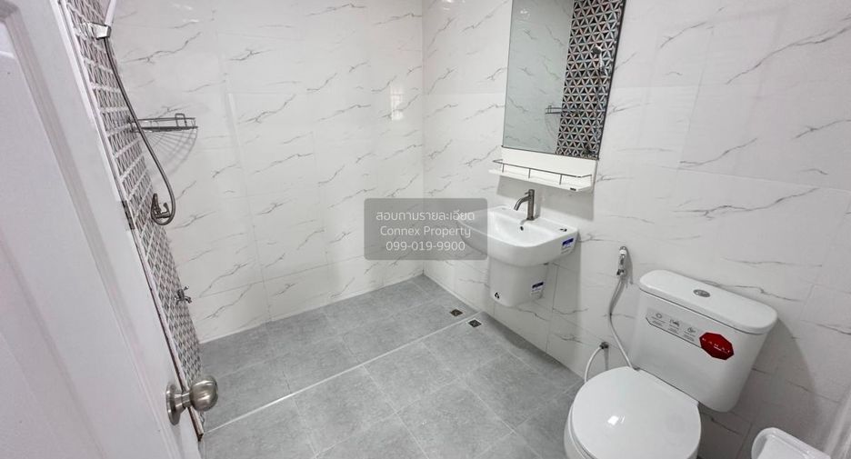 For sale 2 bedrooms townhouse in Nong Khaem, Bangkok