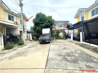 For sale 3 bedrooms townhouse in Bang Khun Thian, Bangkok