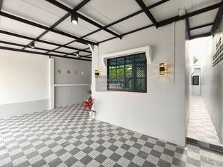 出售 3 卧室 联排别墅 在 Nong Chok, 曼谷