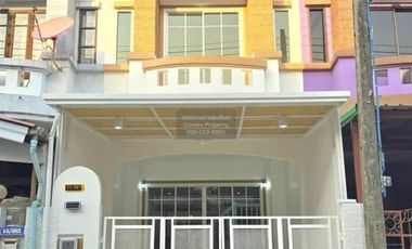 出售 2 卧室 联排别墅 在 Mueang Pathum Thani, Pathum Thani