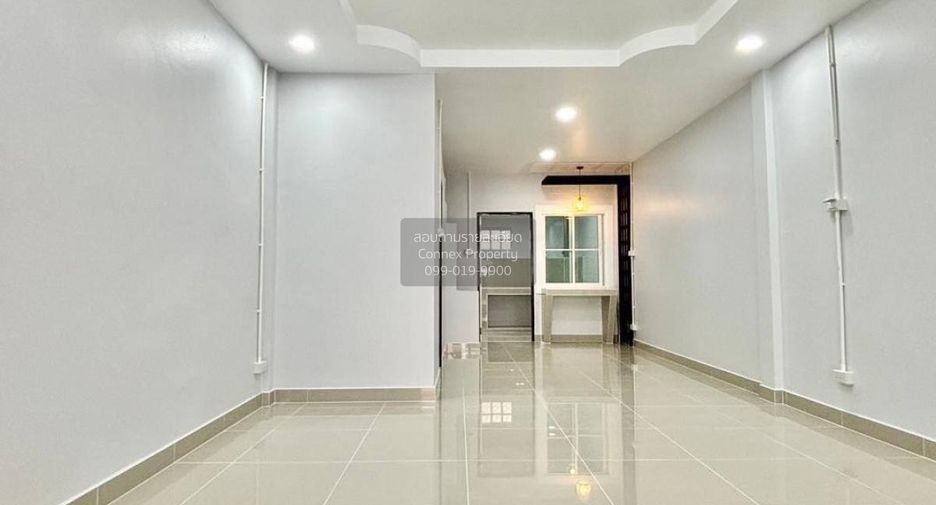 For sale 2 bedrooms townhouse in Bang Bua Thong, Nonthaburi