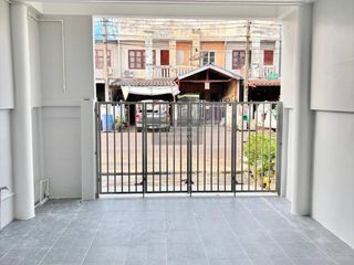 For sale 2 bedrooms townhouse in Bang Bua Thong, Nonthaburi