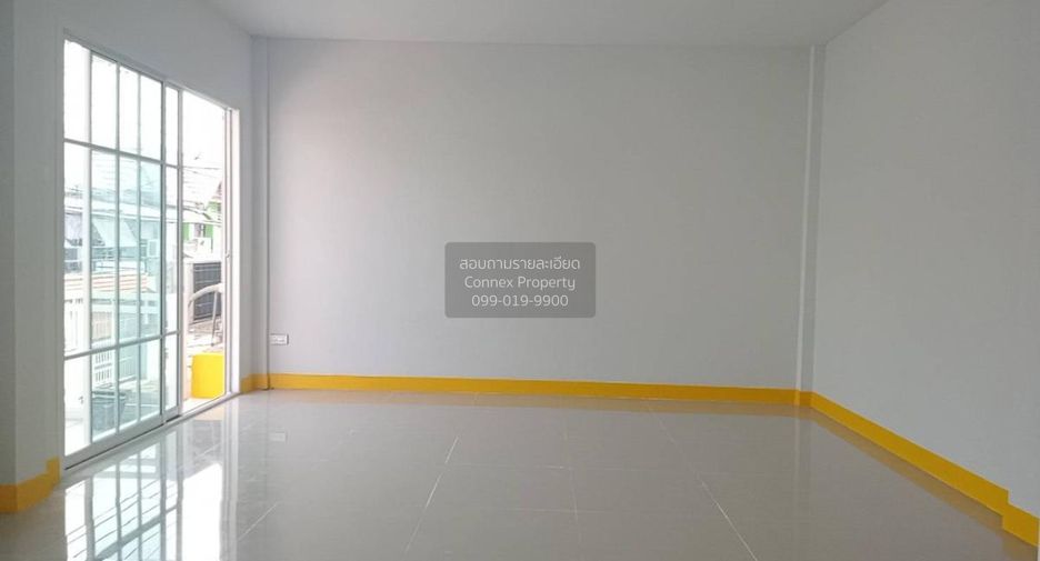Casa adosada en venta de 4 habitaciones en Bang Bua Thong, Nonthaburi