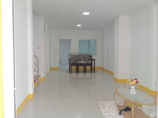 Casa adosada en venta de 4 habitaciones en Bang Bua Thong, Nonthaburi