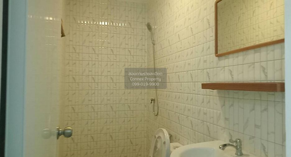 Casa adosada en venta de 4 habitaciones en Bang Bua Thong, Nonthaburi