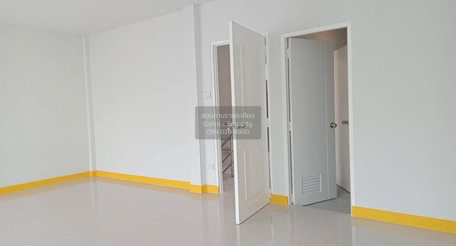 Casa adosada en venta de 4 habitaciones en Bang Bua Thong, Nonthaburi
