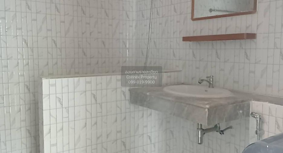 Casa adosada en venta de 4 habitaciones en Bang Bua Thong, Nonthaburi