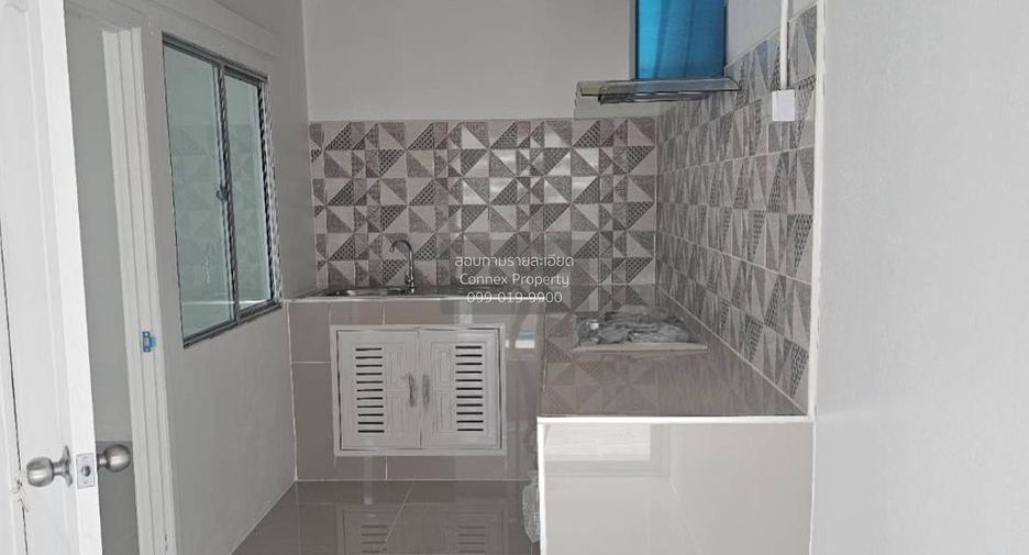 For sale 3 bedrooms townhouse in Khlong Sam Wa, Bangkok