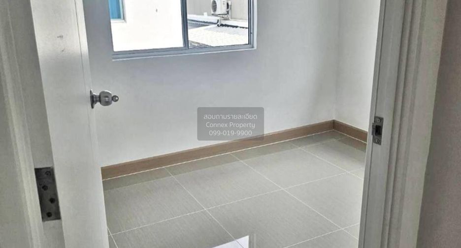 For sale 3 bedrooms townhouse in Khlong Sam Wa, Bangkok