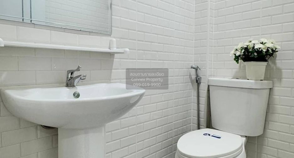 For sale 2 bedrooms townhouse in Sai Noi, Nonthaburi