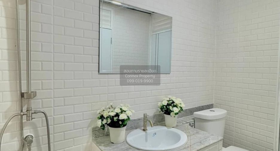 For sale 2 bedrooms townhouse in Sai Noi, Nonthaburi