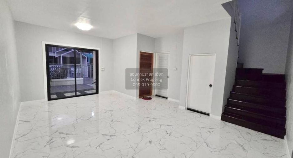Casa adosada en venta de 3 habitaciones en Bang Bua Thong, Nonthaburi