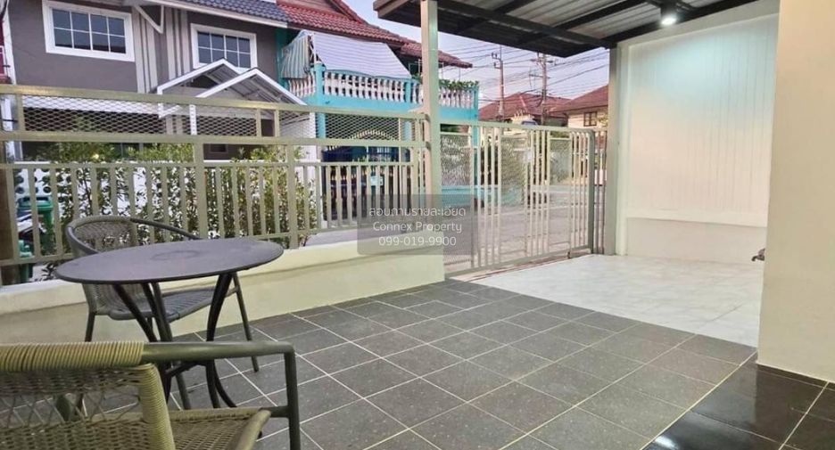 Casa adosada en venta de 3 habitaciones en Bang Bua Thong, Nonthaburi