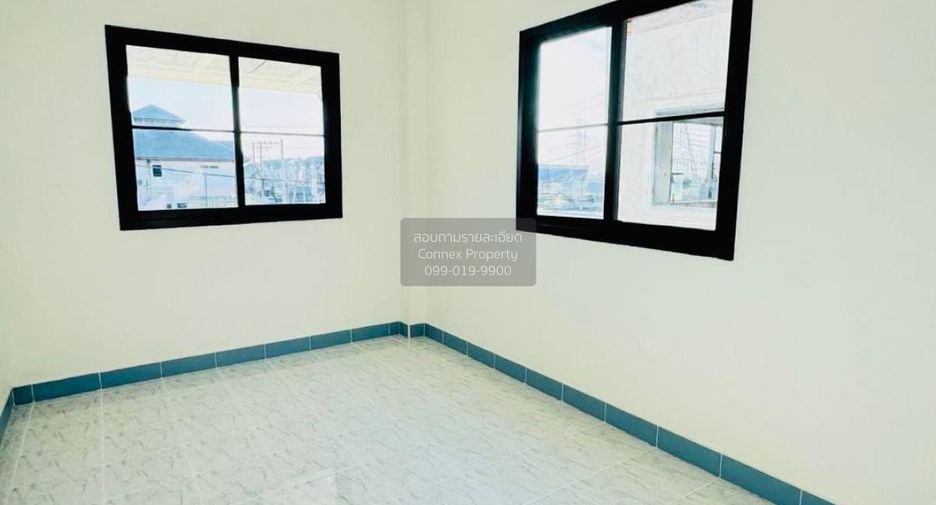 À vendre 3 chambres maison de ville à Sai Noi, Nonthaburi