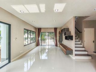 For sale 3 bedrooms house in Mueang Pathum Thani, Pathum Thani