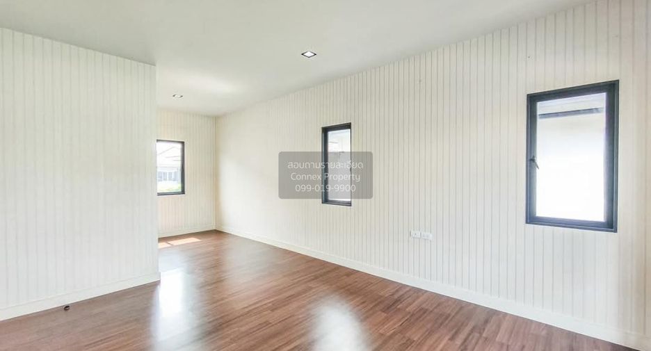 For sale 3 bedrooms house in Mueang Pathum Thani, Pathum Thani