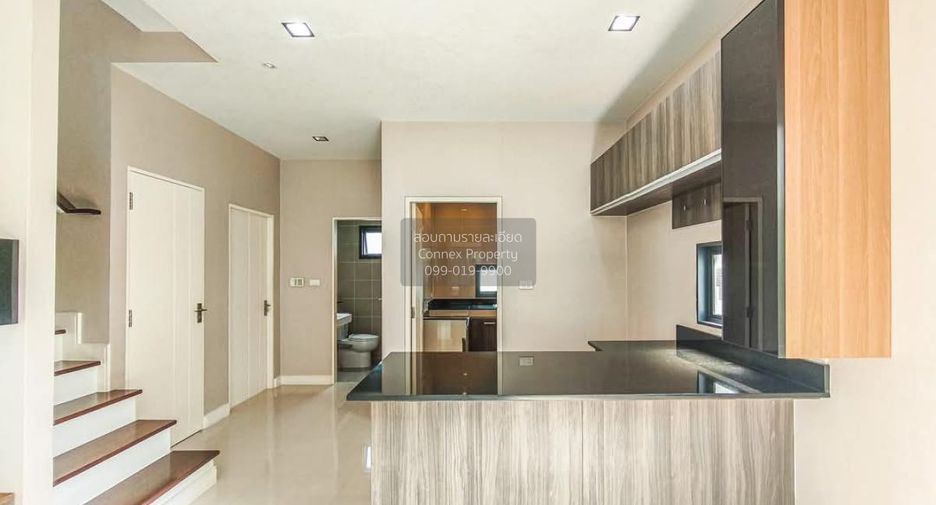 For sale 3 bedrooms house in Mueang Pathum Thani, Pathum Thani